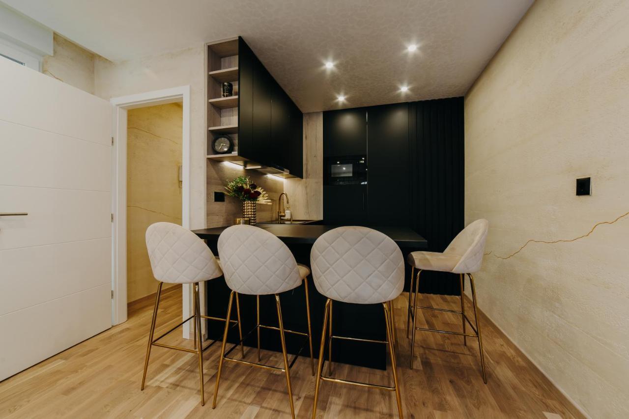 Apartman Stari Toranj II Apartment Vukovar Exterior foto