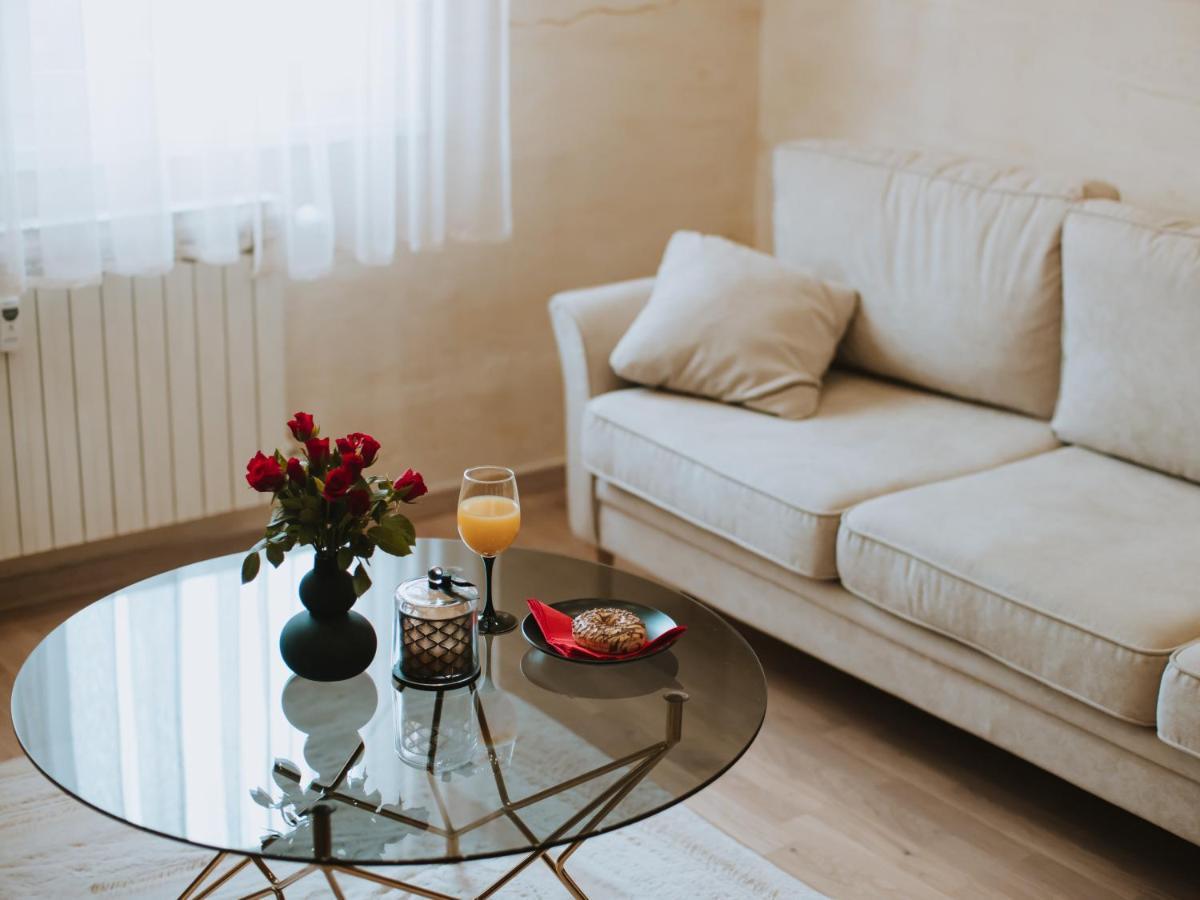 Apartman Stari Toranj II Apartment Vukovar Exterior foto