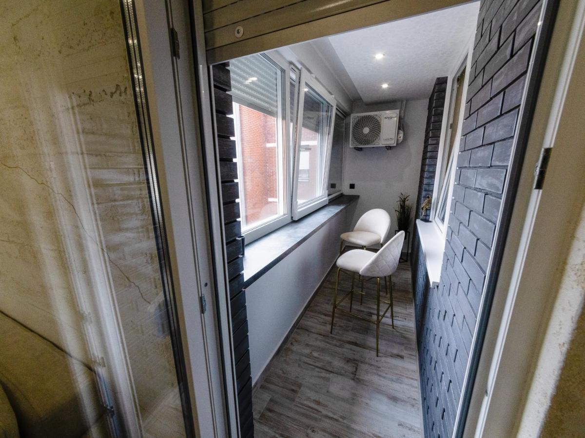 Apartman Stari Toranj II Apartment Vukovar Exterior foto
